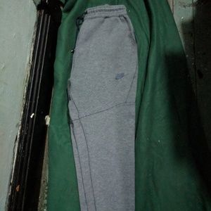 Nike tech fleece Pants Large Mens
